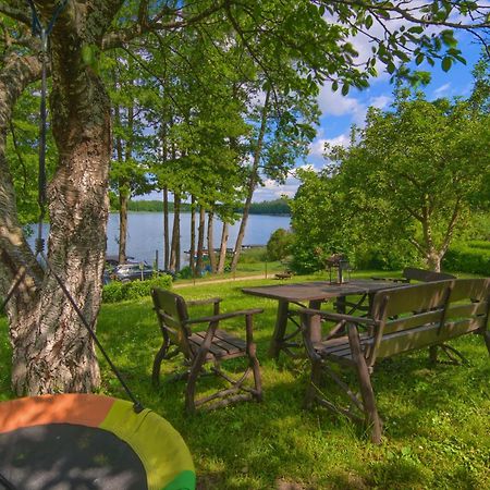 Domki Nad Brzegiem Dluzek エクステリア 写真