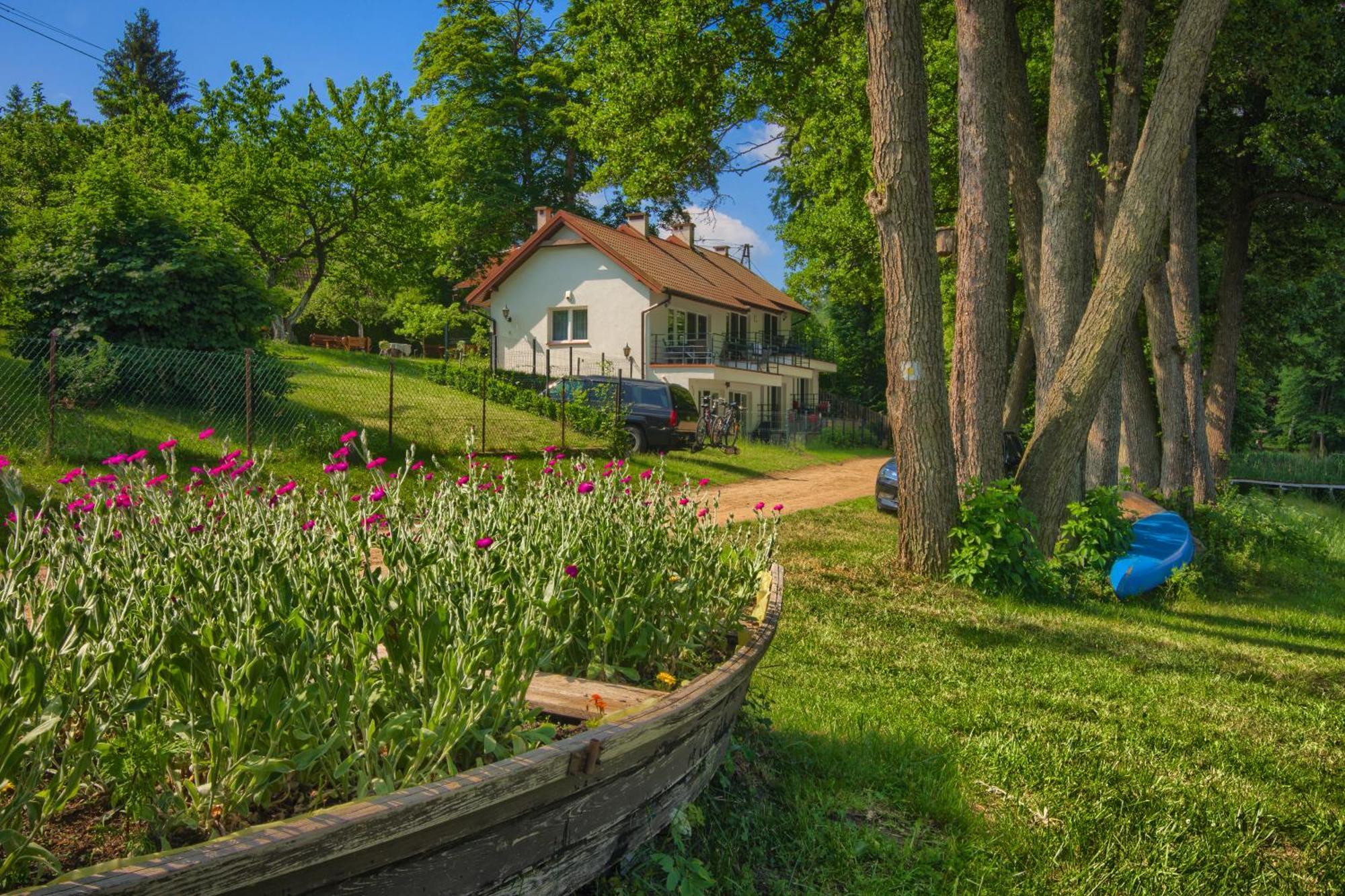 Domki Nad Brzegiem Dluzek エクステリア 写真
